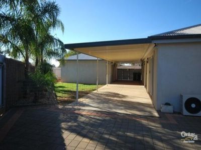 13 Howard Ave, Dubbo