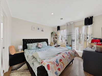 8 Light Fingers Street, Kurunjang