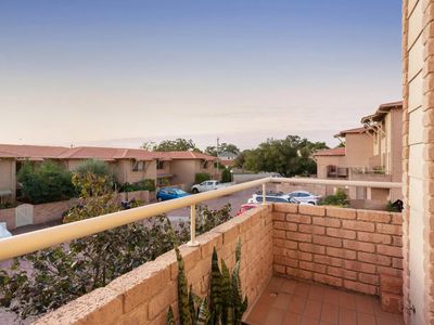 110 / 2 Wall Street, Maylands
