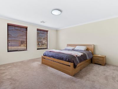 17 Whyalla Circle, Port Kennedy