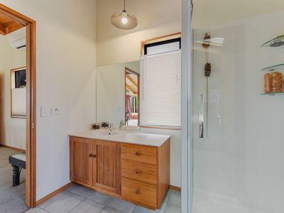 66 Mount Street, Nelson South