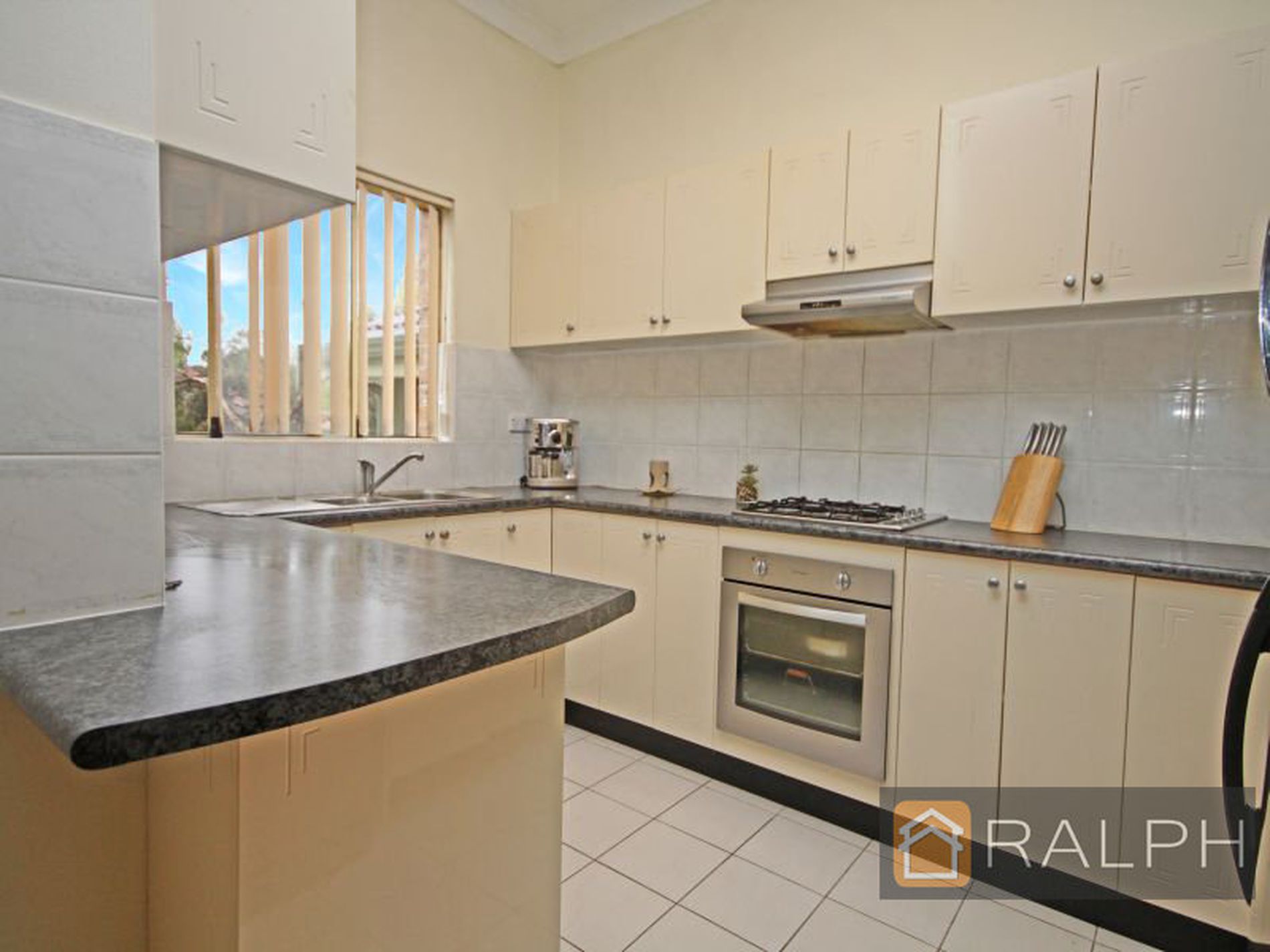 4 / 71 Railway Parade, Lakemba