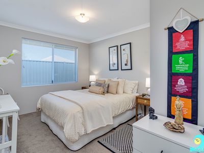 9 Topmast Brace, Alkimos