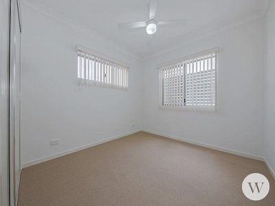 1 / 3 Besham Parade, Wynnum