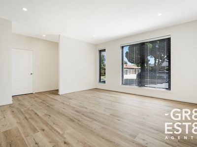 2a & 2b Evelyne Avenue, Cranbourne