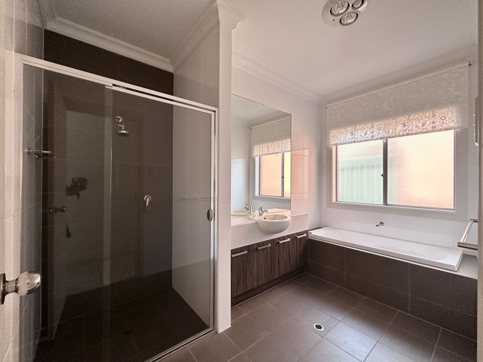 6 Davis Court, Glynde