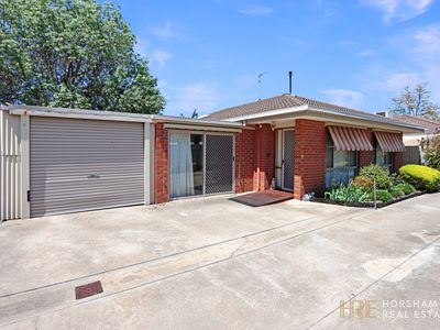 2 / 5 George Street, Horsham