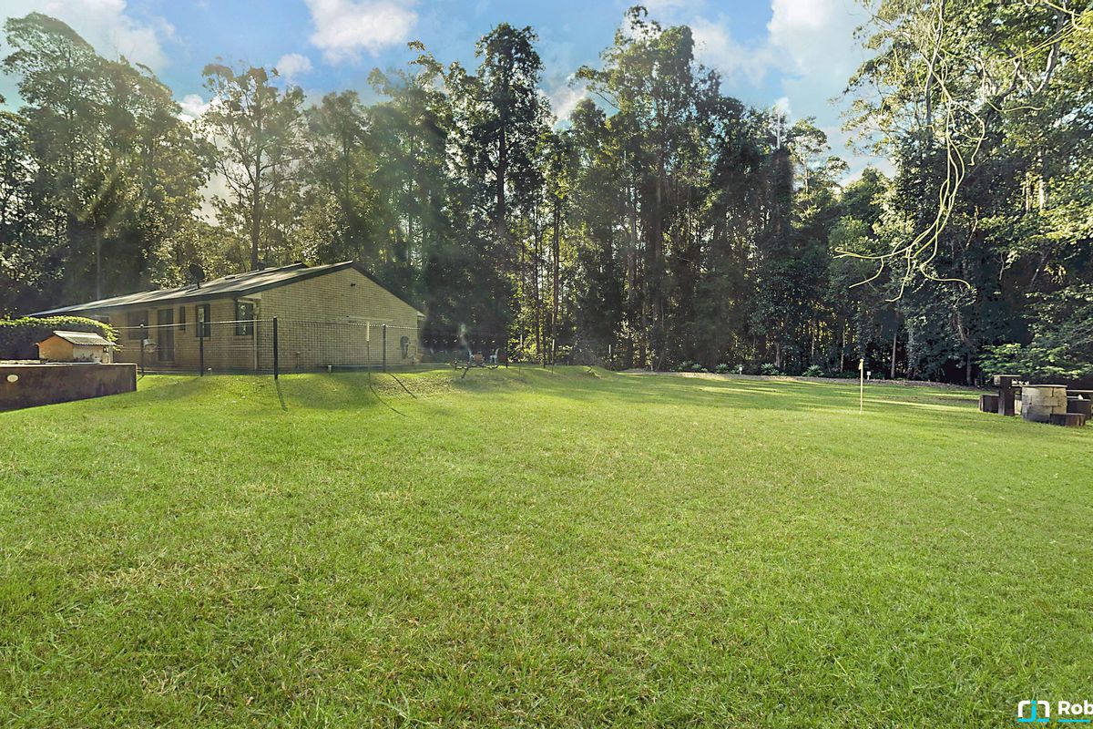 83 Stratford Park Drive, Pomona