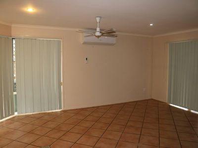 59 Ladbroke Crescent, Urangan