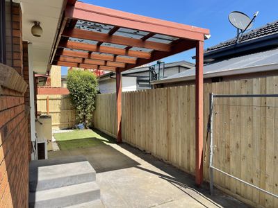 2 / 63 Rhodes Parade, Oak Park