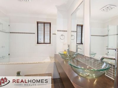 8 Parakeet Grove, Glenmore Park