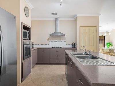 22 Rhapsody Close, Shoalwater