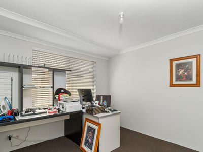 1 Farnese Way, Banksia Grove