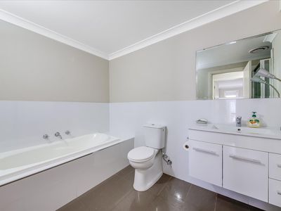 1 / 15 Bairin Street, Campbelltown