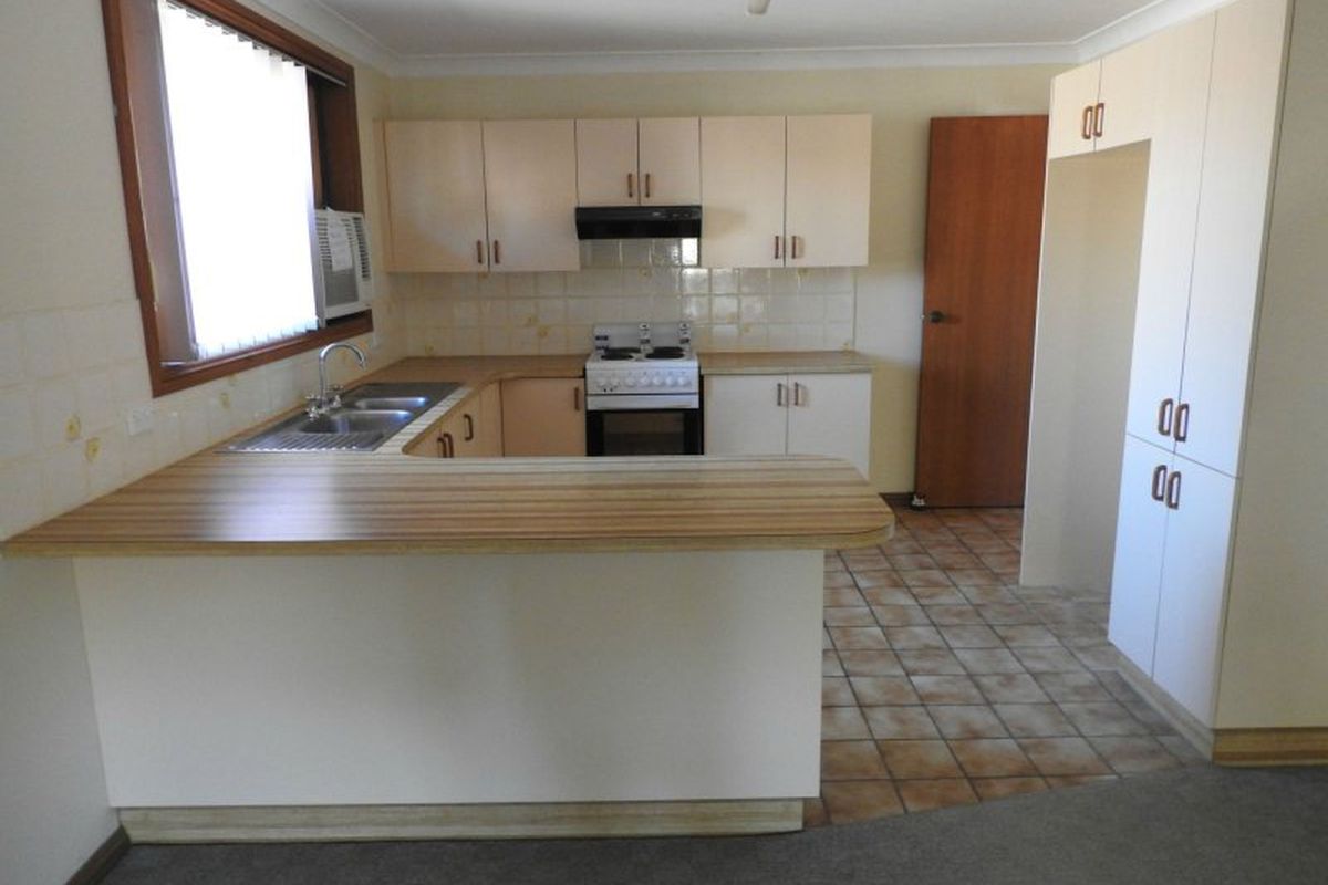 2 / 10 Mayers Drive, Tuncurry