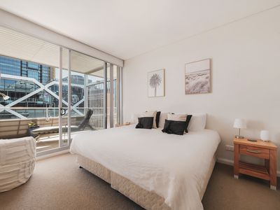 1306 / 23 Shelley Street, Sydney