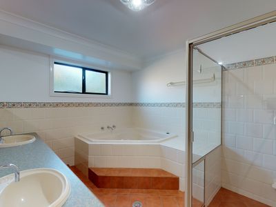 38 Eden Park Avenue, Dubbo