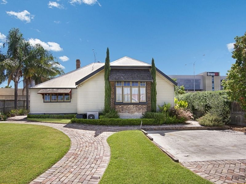 3 Maley Grove, Glenwood
