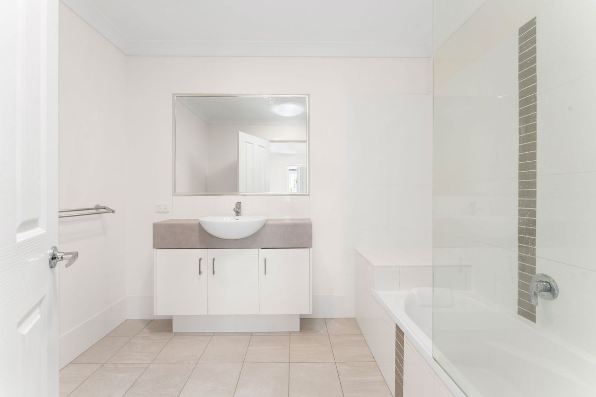 4 Larcom Crescent, Redbank Plains