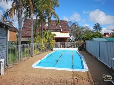 4 Brigalow Avenue, Dubbo