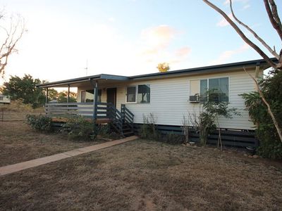 15 Armstrong Road, Queenton