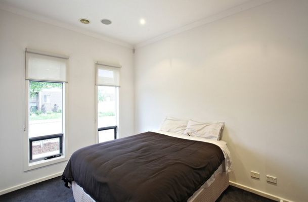 9 Grosvenor Square, Craigieburn