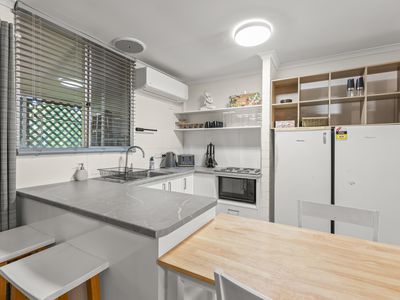 176 / 122 Port Drive, Minyirr