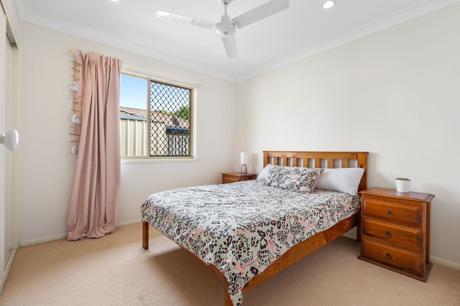 Photo 6 of 13, 25 Bernheid Crescent, Sippy Downs