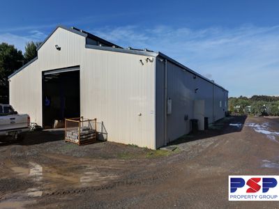 305 WINDERMERE ROAD, Lara