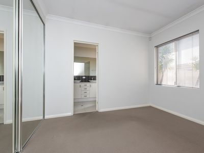 62D Amberley Way, Westminster