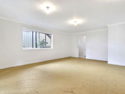 7 Lonsdale Parade, Dalmeny