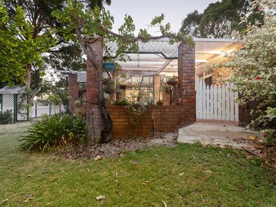 30 Regency Drive, Thornlie