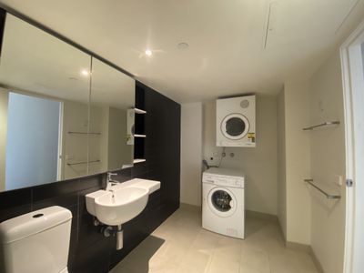 525 / 572 St Kilda Road, Melbourne