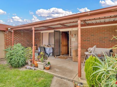 66 Silvereye Crescent, Werribee