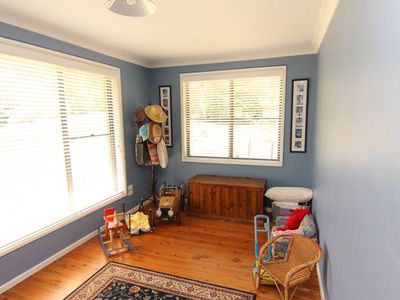 7 Red Oak Road, Rainbow Flat