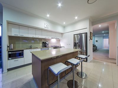 4 Thomson Place, Wakerley