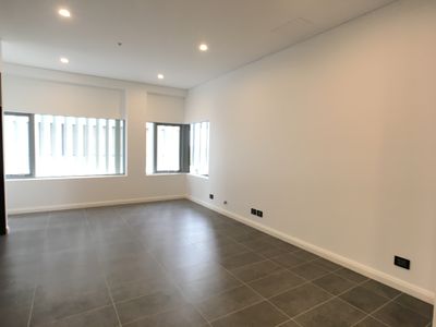 306 / 1B Lawson Square, Redfern