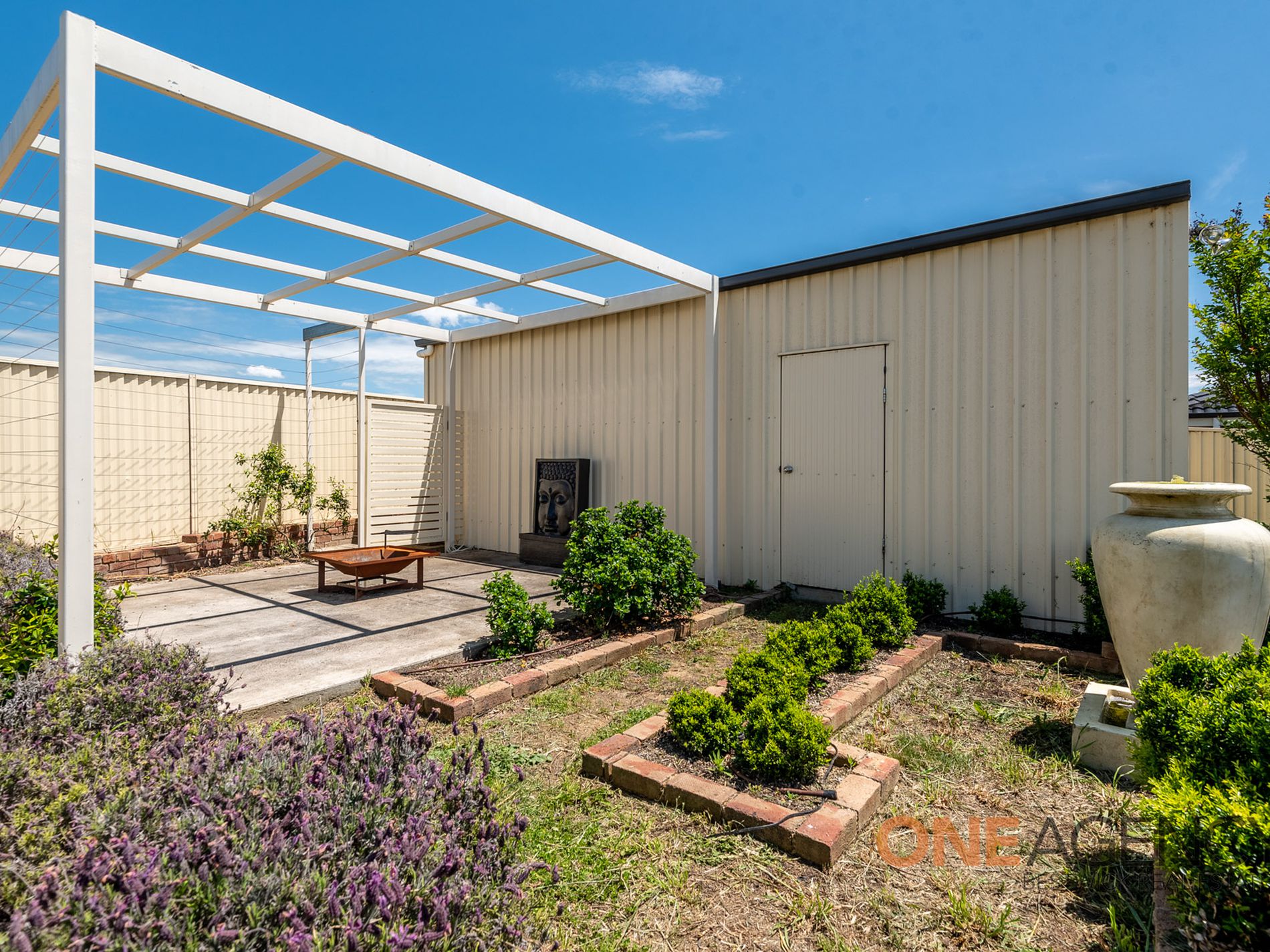 98 Evernden Road, Llanarth