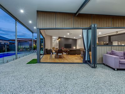 39 Victory Parade, Yanchep