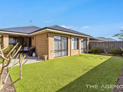 18 Deepwater Way, Lakelands