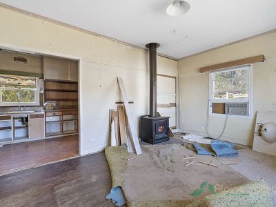 14 Tawonga Crescent, Mount Beauty