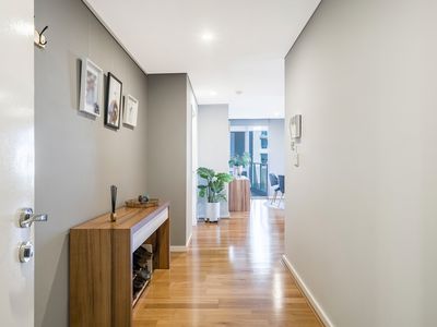 407 / 30 The Circus, Burswood