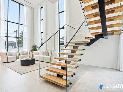 8 Lister Avenue, Cabramatta West