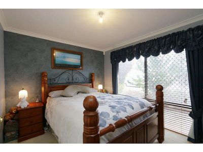 8 Bark Circle, Kenwick