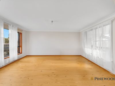 8 Severn Street, Epping