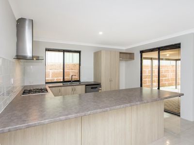 9 Explorers Crescent, Baldivis