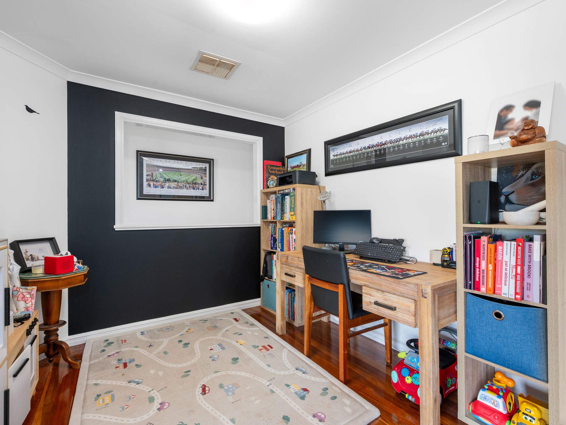 14 Butterfly Street, Piccadilly