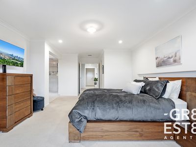 91 Aquatic Drive, Cranbourne West