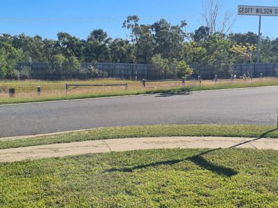 2 Bottlebrush Street, Norman Gardens