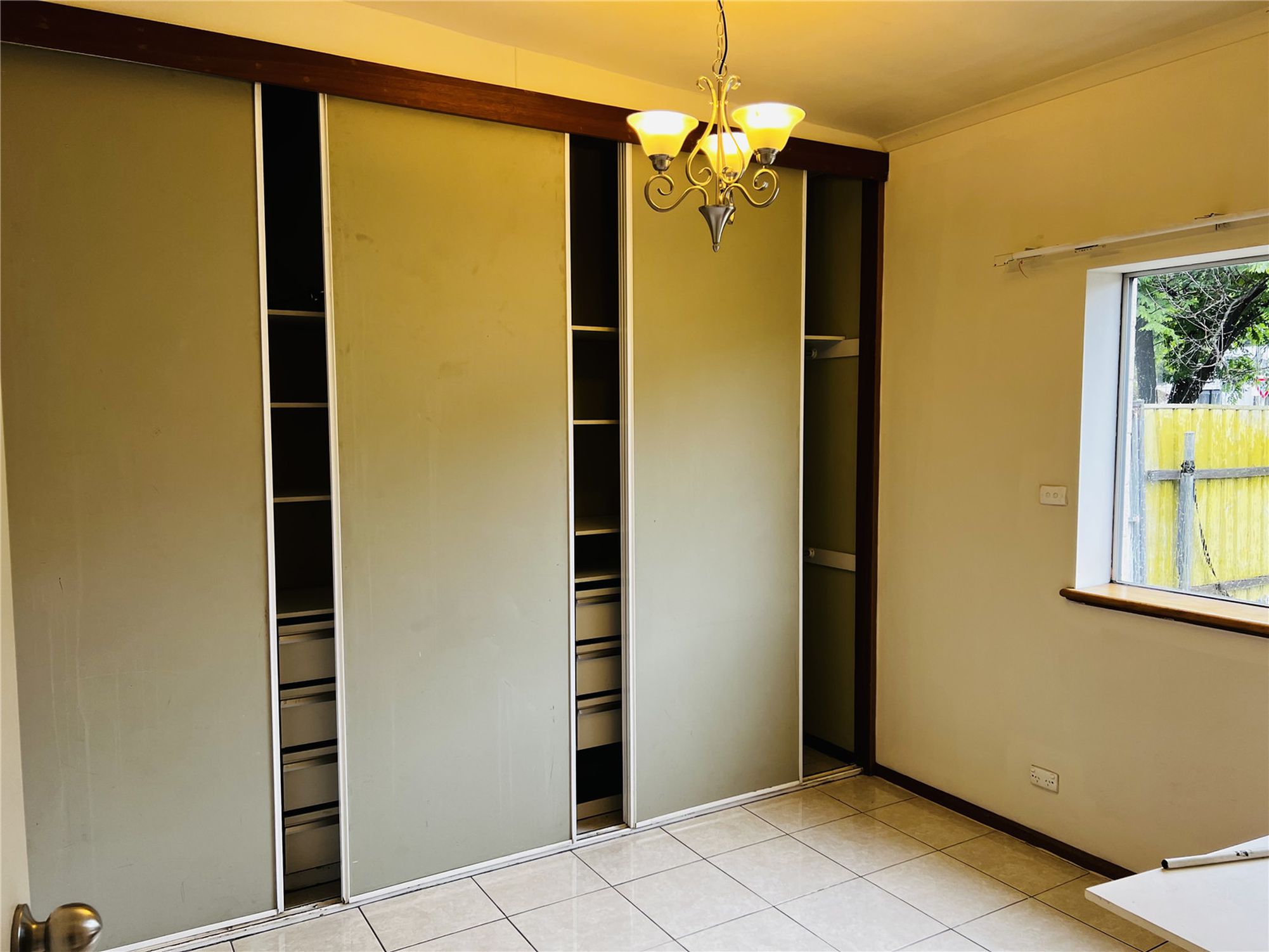2 / 11 Neville Avenue, Clarence Gardens